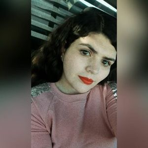 Meet your Posher, Karla